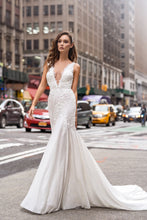 Load image into Gallery viewer, NYC &#39;Chris&#39; Elly Haute Couture RTW 064-645 Ready To Wear European Bridal Wedding Gown Designer Philippines