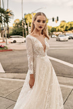 Load image into Gallery viewer, Los Angeles &#39;Kristen&#39; Elly Haute Couture RTW 067-435 Ready To Wear European Bridal Wedding Gown Designer Philippines