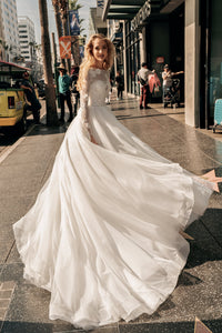 Los Angeles 'Courtney' Elly Haute Couture RTW 071-390 Ready To Wear European Bridal Wedding Gown Designer Philippines