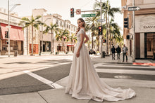 Load image into Gallery viewer, Los Angeles &#39;Drew&#39; Elly Haute Couture RTW 074-325 Ready To Wear European Bridal Wedding Gown Designer Philippines