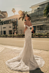 Los Angeles 'Greta' Elly Haute Couture RTW 103-490 Ready To Wear European Bridal Wedding Gown Designer Philippines