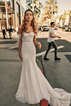 Load image into Gallery viewer, Los Angeles &#39;Greta&#39; Elly Haute Couture RTW 103-490 Ready To Wear European Bridal Wedding Gown Designer Philippines