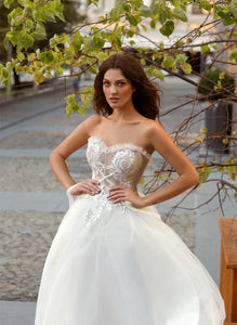 Cosmopolitan City Papilio Bridal RTW 11944-190 Ready To Wear European Bridal Wedding Gown Designer Philippines