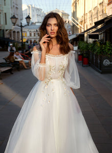 Cosmopolitan City Papilio Bridal RTW 11947-185 Ready To Wear European Bridal Wedding Gown Designer Philippines