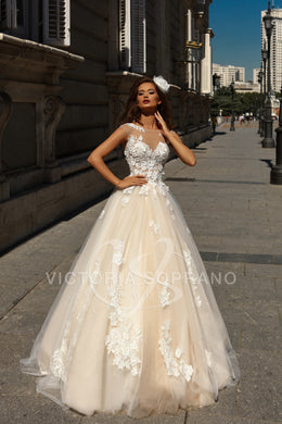 The One Collection 'Selena' Victoria Soprano RTW 16618-368 Ready To Wear European Bridal Wedding Gown Designer Philippines