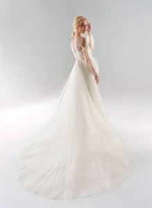 White Wind 'Viola' Papilio Bridal RTW 18-1910L-225 Ready To Wear European Bridal Wedding Gown Designer Philippines