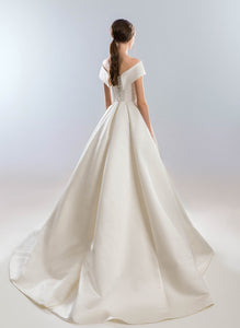 White Wind 'Sakura' Papilio Bridal RTW 1903L-240 Ready To Wear European Bridal Wedding Gown Designer Philippines