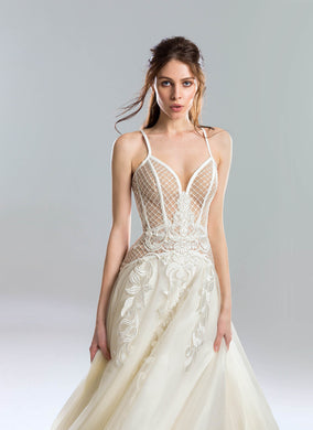 White Wind 'Driada' Papilio Bridal RTW 1915L-320 Ready To Wear European Bridal Wedding Gown Designer Philippines