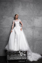 Load image into Gallery viewer, Chic Royal Collection &#39;Aurora&#39; Victoria Soprano RTW 20819-355 Ready To Wear European Bridal Wedding Gown Designer Philippines