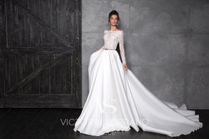 Chic Royal Collection 'Marley' Victoria Soprano RTW 21919-319 Ready To Wear European Bridal Wedding Gown Designer Philippines