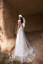 Load image into Gallery viewer, Wind Desert &#39;Agriates&#39; Katherine Joyce Paris RTW T 214-293 Ready To Wear European Bridal Wedding Gown Designer Philippines