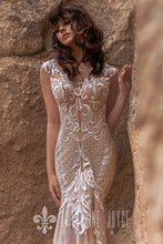 Load image into Gallery viewer, Wind Desert &#39;Romlat&#39; Katherine Joyce Paris RTW T-203-368 Ready To Wear European Bridal Wedding Gown Designer Philippines