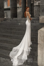 Load image into Gallery viewer, Muse in Naples &#39;Loretta&#39; Katherine Joyce Paris RTW 04201-310 Ready To Wear European Bridal Wedding Gown Designer Philippines