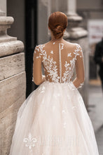 Load image into Gallery viewer, Muse in Naples &#39;Alfradita&#39; Katherine Joyce Paris RTW 07201-380 Ready To Wear European Bridal Wedding Gown Designer Philippines