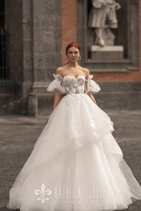 Muse in Naples 'KAYA' Katherine Joyce Paris RTW 09201-375 Ready To Wear European Bridal Wedding Gown Designer Philippines