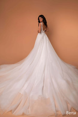 'Berta' Oro Rosa Collection RTW 495