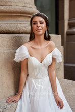 Load image into Gallery viewer, Star of Milan &#39;Frousi&#39; Victoria Soprano RTW 23620-275 Ready To Wear European Bridal Wedding Gown Designer Philippines