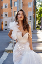 Load image into Gallery viewer, Star of Milan &#39;Reina&#39; Victoria Soprano RTW 24320-270 Ready To Wear European Bridal Wedding Gown Designer Philippines