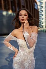 Load image into Gallery viewer, Star of Milan &#39;Shaina&#39; Victoria Soprano RTW 24020-365 Ready To Wear European Bridal Wedding Gown Designer Philippines