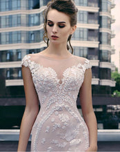 Load image into Gallery viewer, Queen Collection &#39;Helen&#39; Trishie Couture RTW Ready To Wear European Bridal Wedding Gown Designer Philippines