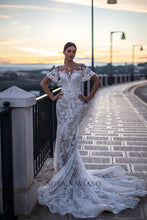 Load image into Gallery viewer, Italian Dream &#39;Manuelle&#39; Nora Naviano Sposa RTW 18304-350 Ready To Wear European Bridal Wedding Gown Designer Philippines