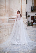 Load image into Gallery viewer, Italian Dream &#39;Mia&#39; Nora Naviano Sposa RTW 20021-392 Ready To Wear European Bridal Wedding Gown Designer Philippines