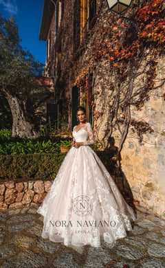 Voyage 'Viola' Nora Naviano Sposa RTW 18019-00 Ready To Wear European Bridal Wedding Gown Designer Philippines