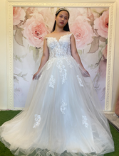 Load image into Gallery viewer, ON HAND sleeve less wedding ball gown Aira
