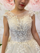Load image into Gallery viewer, ON HAND sleeve less long trail wedding gown Lorainne