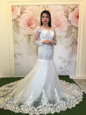 ON HAND long sleeve mermaid wedding gown Champagne