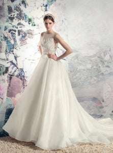 Papilio Bridal Wedding Dress SALE Collection RTW 1638-150 (Size 38)
