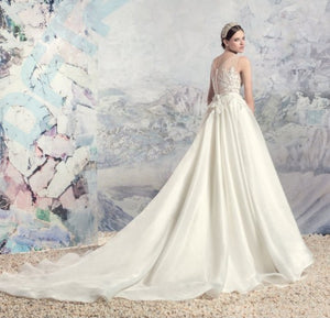 Papilio Bridal Wedding Dress SALE Collection RTW 1638-150 (Size 38)