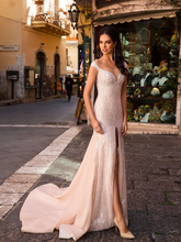 Load image into Gallery viewer, Taormina &#39;Lucia&#39; Innocentia RTW INW 1912-470 Ready To Wear European Bridal Wedding Gown Designer Philippines