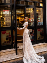 Load image into Gallery viewer, Roma &#39;Claudia Livilla&#39; Innocentia RTW INLI 1803-1200 Ready To Wear European Bridal Wedding Gown Designer Philippines