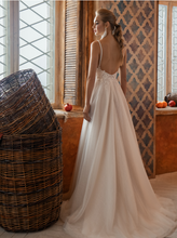 Load image into Gallery viewer, Casablanca &#39;Amina&#39; Innocentia RTW INW 2033-310 Ready To Wear European Bridal Wedding Gown Designer Philippines