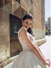 Load image into Gallery viewer, Alma De Valencia &#39;Ramona&#39; Innocentia RTW INLI 2020-610 Ready To Wear European Bridal Wedding Gown Designer Philippines