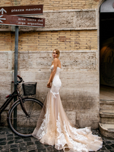 Load image into Gallery viewer, Roma &#39;Agrippina Minore&#39; Innocentia RTW INLI 1801-820 Ready To Wear European Bridal Wedding Gown Designer Philippines