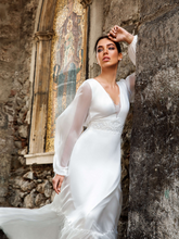 Load image into Gallery viewer, Taormina &#39;Rosalia&#39; Innocentia RTW INW 1918-280 Ready To Wear European Bridal Wedding Gown Designer Philippines