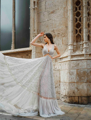 Alma De Valencia 'Dorotea' Innocentia RTW INLI 2010-490 Ready To Wear European Bridal Wedding Gown Designer Philippines