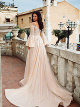 Load image into Gallery viewer, Taormina &#39;Teresa&#39; Innocentia RTW INW 1923-410 Ready To Wear European Bridal Wedding Gown Designer Philippines