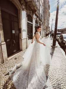 Lisboa 'Marie Amelle' Innocentia RTW INLI 1914-1370 Ready To Wear European Bridal Wedding Gown Designer Philippines