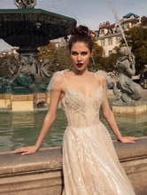 Load image into Gallery viewer, Lisboa &#39;Margarida De Autria&#39; Innocentia RTW INLI 1912-1130 Ready To Wear European Bridal Wedding Gown Designer Philippines