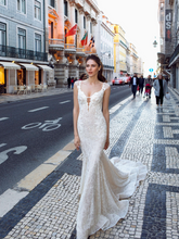 Load image into Gallery viewer, Lisboa &#39;Filipa De Lencastre&#39; Innocentia RTW INLI 1908-1860 Ready To Wear European Bridal Wedding Gown Designer Philippines