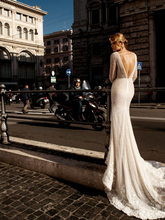 Load image into Gallery viewer, Roma &#39;Lucilla&#39; Innocentia RTW INLI 1808-1050 Ready To Wear European Bridal Wedding Gown Designer Philippines