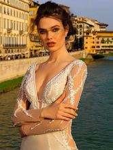 Load image into Gallery viewer, Renascence &#39;Giovanna d Aragon&#39; Innocentia RTW INWI 1801-360 Ready To Wear European Bridal Wedding Gown Designer Philippines