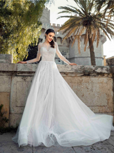 Load image into Gallery viewer, Alma De Valencia &#39;Adelita&#39; Innocentia RTW INLI 2001-380 Ready To Wear European Bridal Wedding Gown Designer Philippines