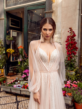 Load image into Gallery viewer, Lisboa &#39;Adelaide De Rosenberg&#39; Innocentia RTW INLI 1901-1070 Ready To Wear European Bridal Wedding Gown Designer Philippines