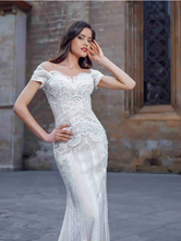 Load image into Gallery viewer, Alma De Valencia &#39;Blanca&#39; Innocentia RTW INLI 2006-780 Ready To Wear European Bridal Wedding Gown Designer Philippines