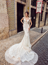 Load image into Gallery viewer, Lisboa &#39;Filipa De Lencastre&#39; Innocentia RTW INLI 1908-1860 Ready To Wear European Bridal Wedding Gown Designer Philippines