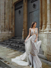 Load image into Gallery viewer, Alma De Valencia &#39;Dorotea&#39; Innocentia RTW INLI 2010-490 Ready To Wear European Bridal Wedding Gown Designer Philippines